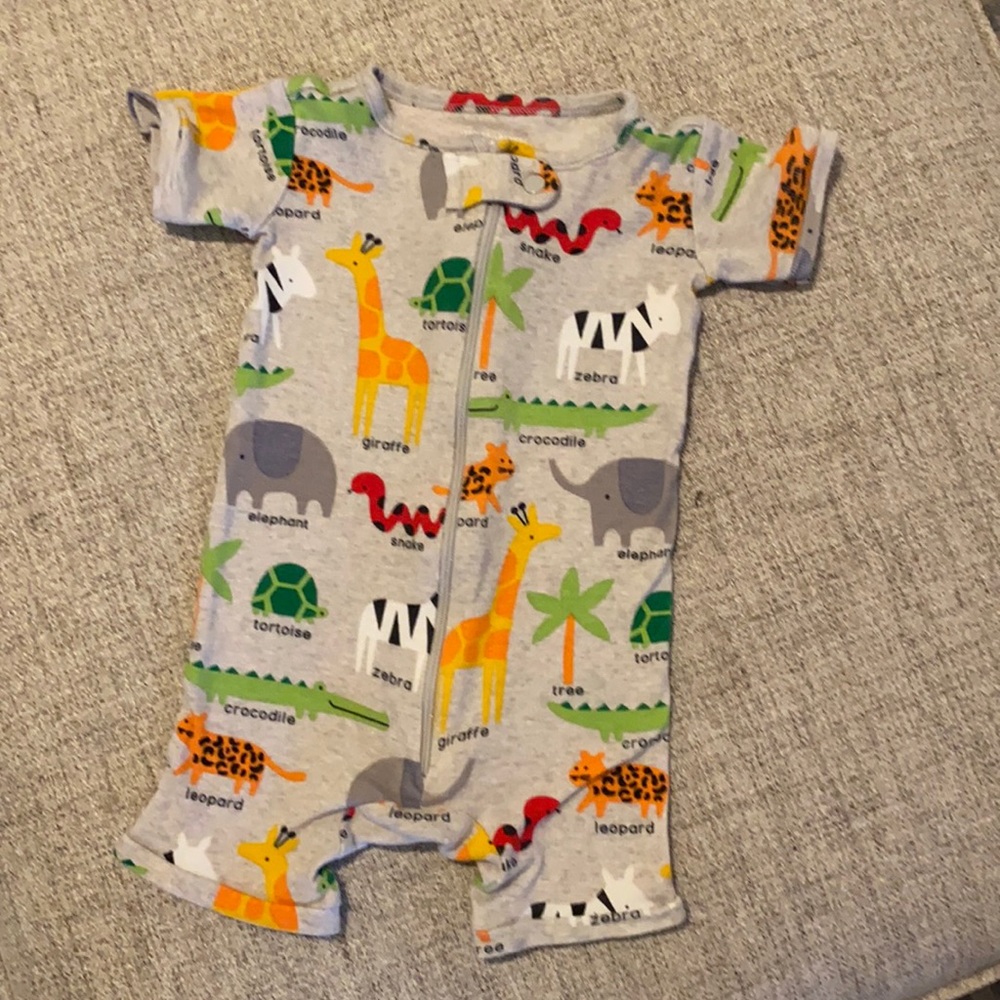 Zip up romper onesie